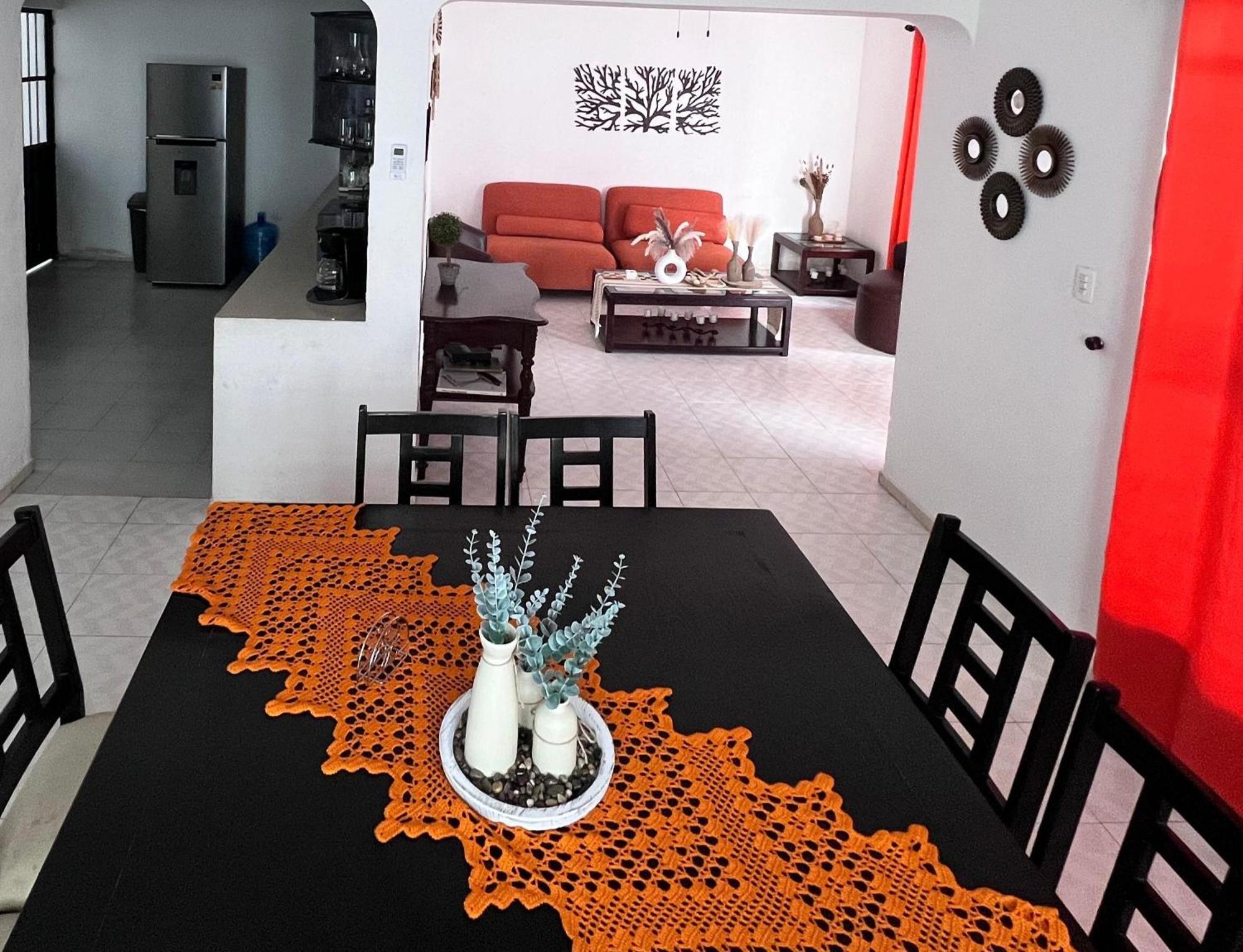 Casa Leonor. 2 Cuartos, 2 Banos, Cocina, Cochera. Вальядолид Экстерьер фото